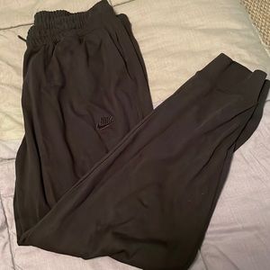 Nike joggers